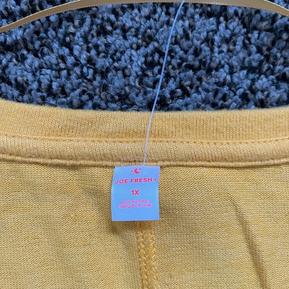 Soft Joe Fresh Tshirt - Picture 2 of 3